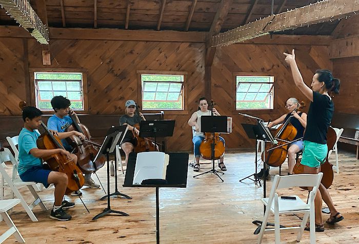 Coaching chamber group at Cello Retreat